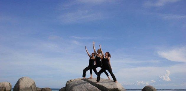 Kamalaya Beach Yoga 2 Blog Header