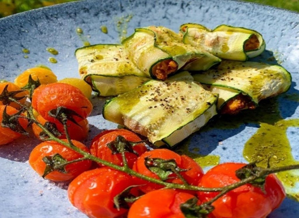 Roasted tomatoes and courgette ravioli drizzled with olive oil