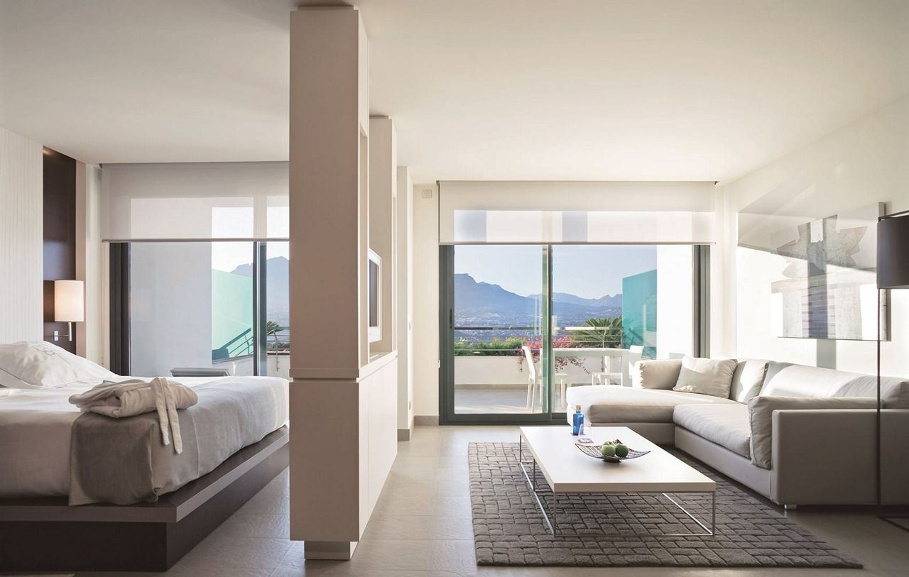 Leader's Performance at SHA Wellness Clinic