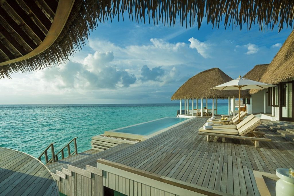 COMO-Maalifushi-villa-deck-1